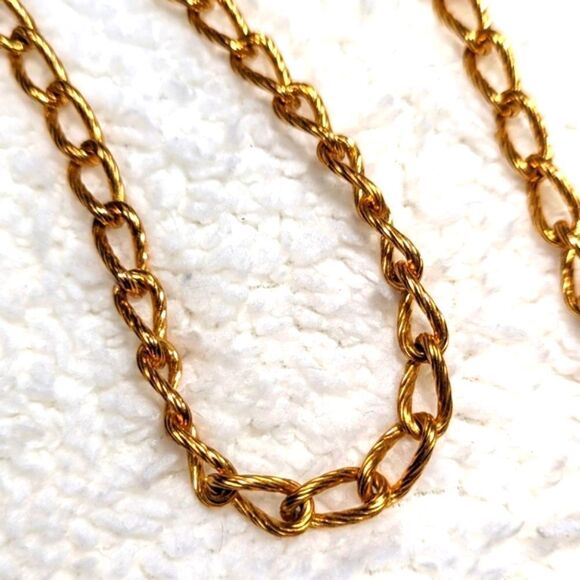 Vintage Napier Goldtone Chain Link Necklace w/ Brass Tin Container - Picture 11 of 13